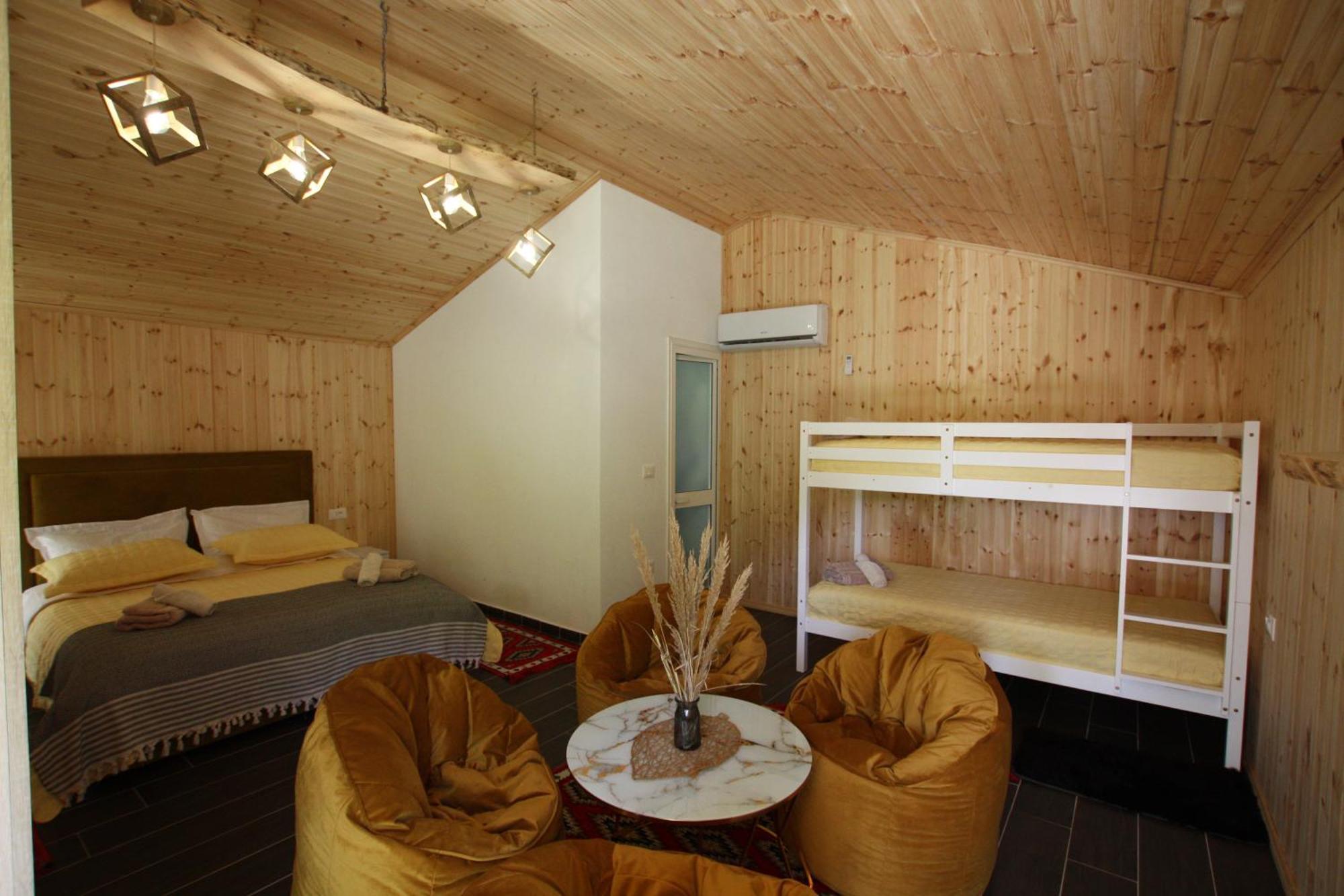 Villa Lugina E Shengjergjit ,Bujtinat à Tirana Extérieur photo